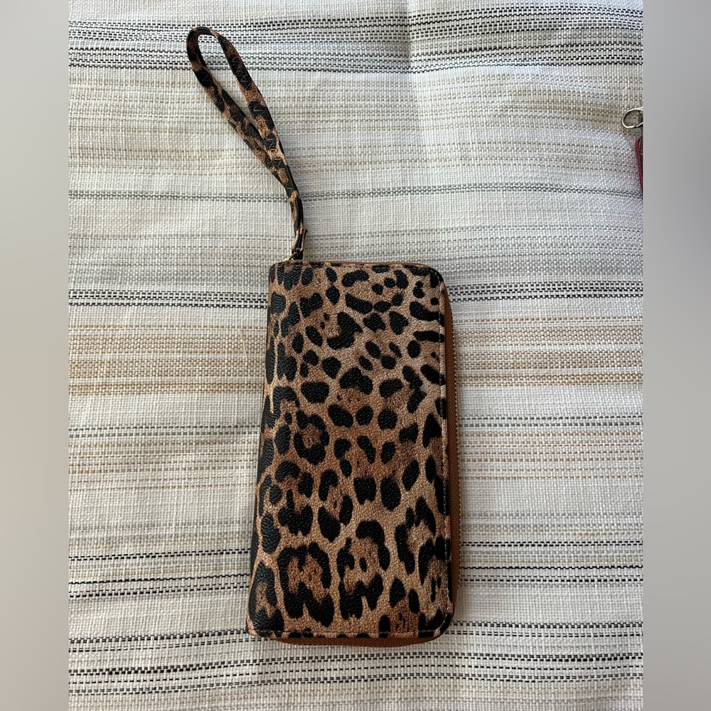 Leopard Print Wristlet Wallet